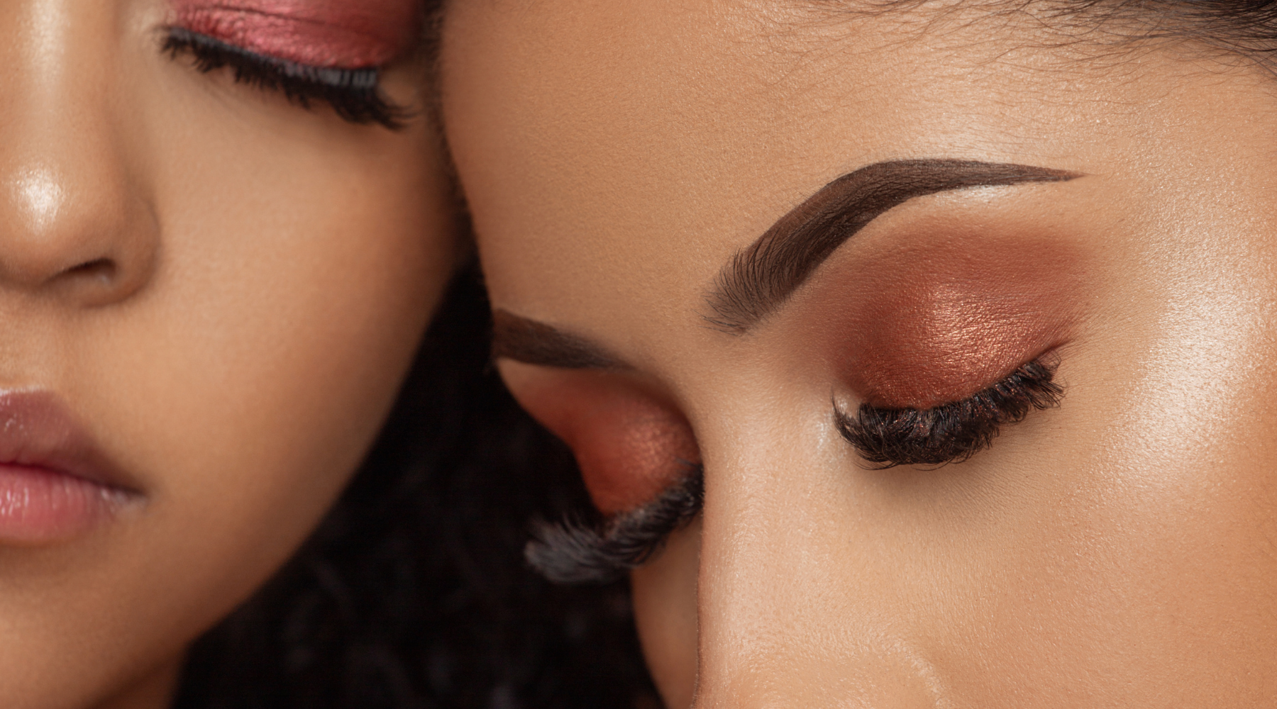 Glow Up: Find Your Perfect Highlighter